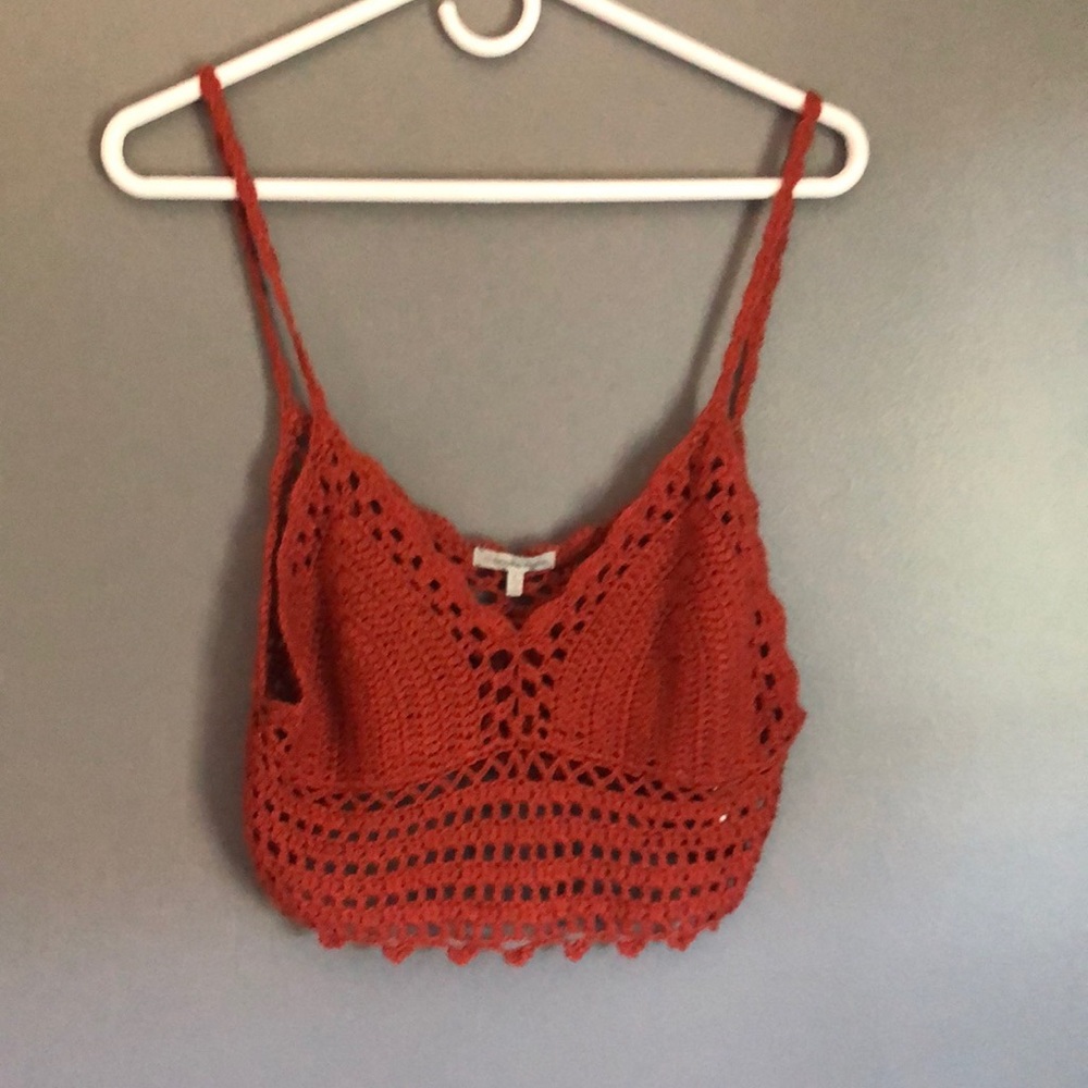 Woven cropped tank top